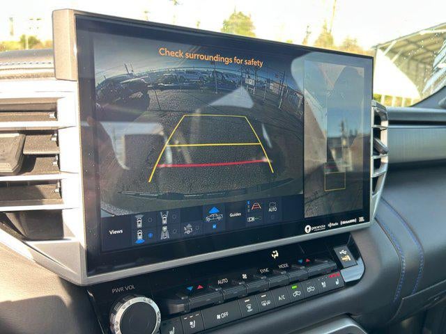 2023 Toyota TUNDRA 4X4 Platinum