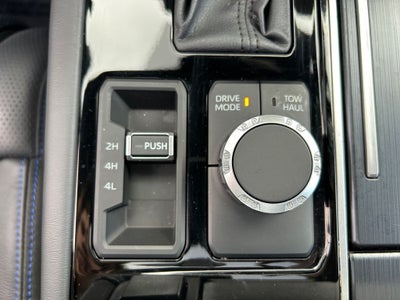 2023 Toyota TUNDRA 4X4 Platinum