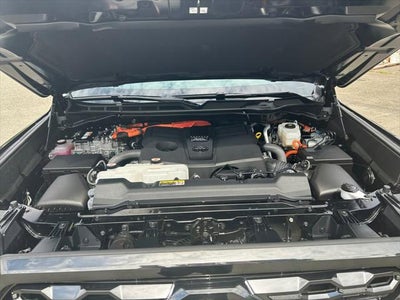 2023 Toyota Tundra Hybrid Platinum
