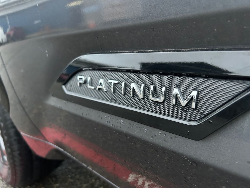 2023 Toyota Tundra Hybrid Platinum