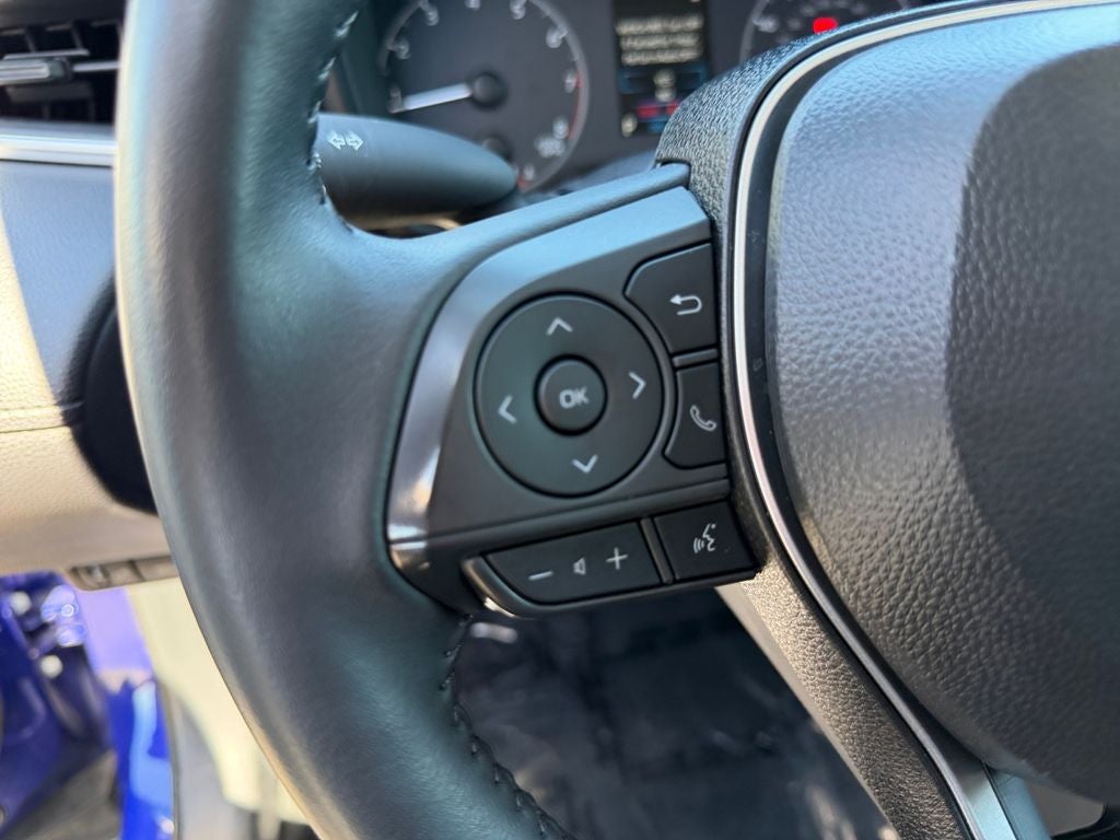 2025 Toyota Corolla Cross LE ONE OWNER
