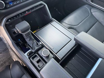 2025 Toyota Sequoia Platinum
