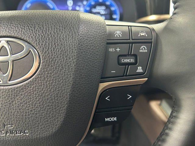 2023 Toyota Toyota Crown LTD Limited