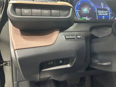 2023 Toyota Toyota Crown LTD Limited