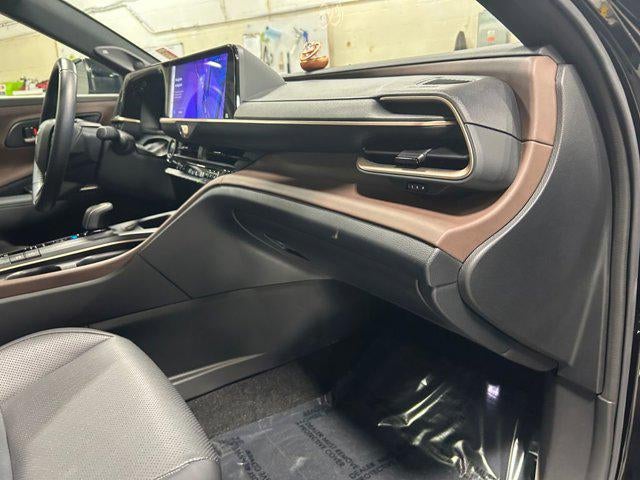 2023 Toyota Toyota Crown LTD Limited