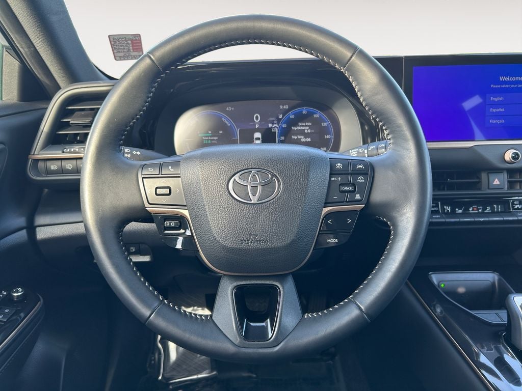 2025 Toyota Crown Signia XLE