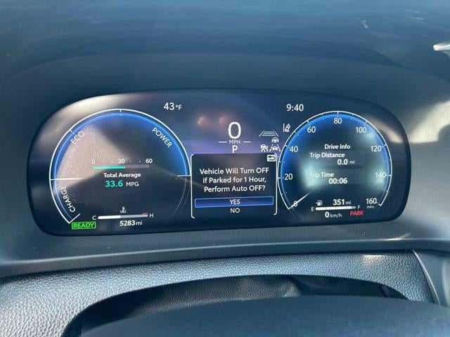 2025 Toyota CROWN SIGNIA XLE Certified