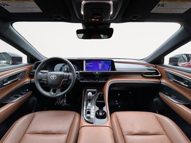 2025 Toyota Crown Signia XLE