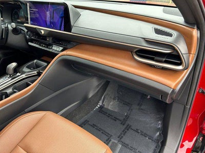 2025 Toyota Crown Signia XLE