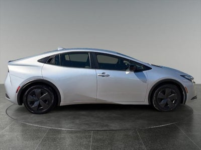 2025 Toyota Prius LE
