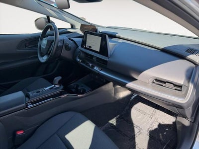 2025 Toyota Prius LE