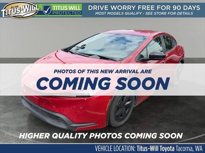 2025 Toyota Prius LE