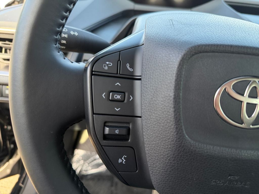2025 Toyota Prius LE