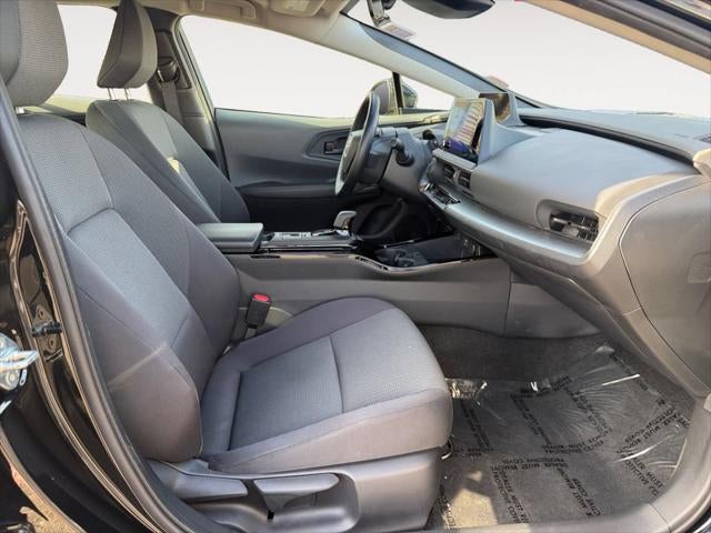 2025 Toyota Prius LE