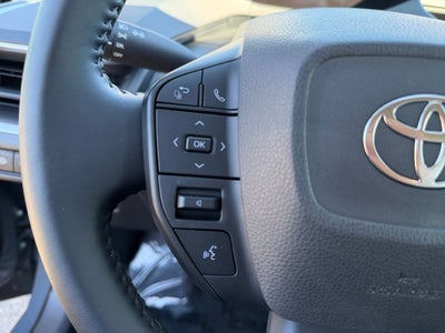 2025 Toyota Prius LE