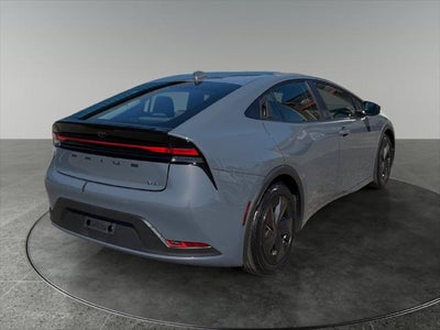 2025 Toyota Prius LE