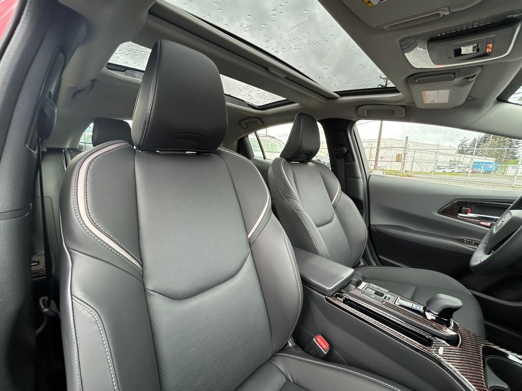 2025 Toyota PRIUS Limited