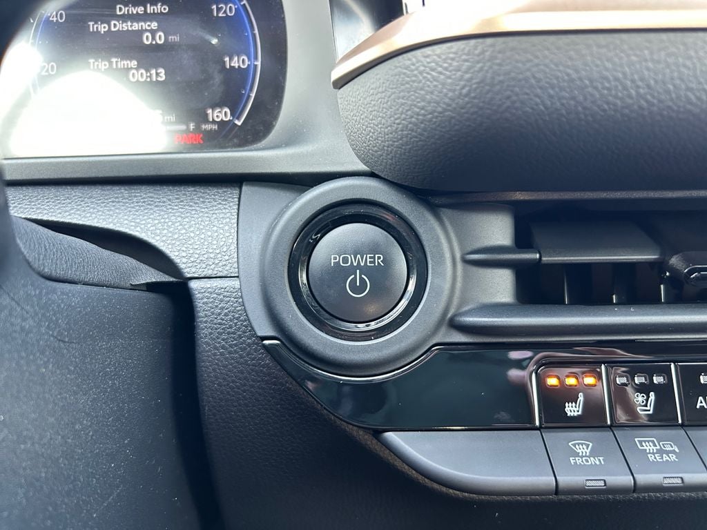 2025 Toyota Crown Platinum