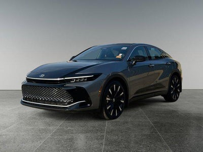 2025 Toyota CROWN Platinum