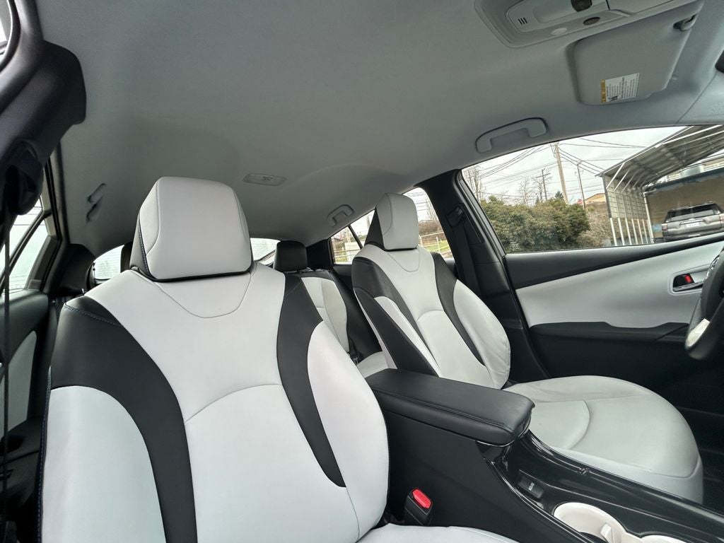 2016 Toyota Prius Three Touring