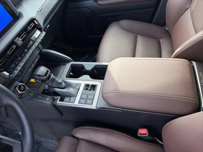 2027 Toyota Land Cruiser Base