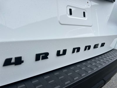 2025 Toyota 4RUNNER SR5