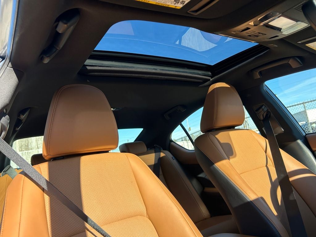 2023 Lexus IS 300 300