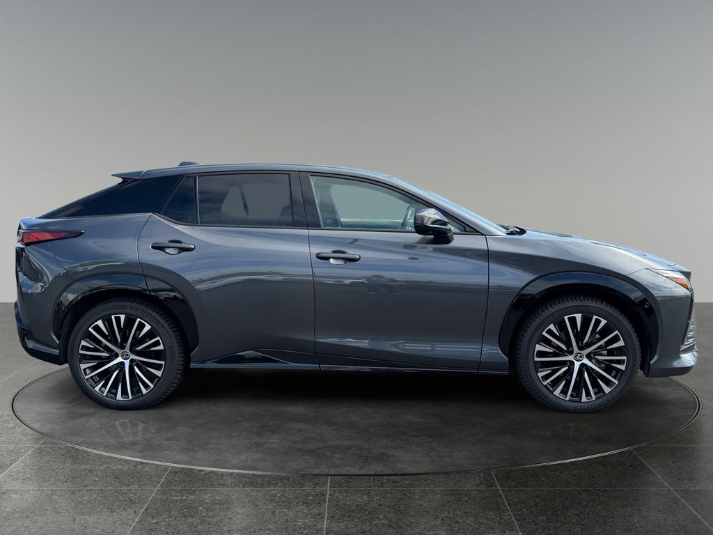 2023 Lexus RZ 450e Luxury