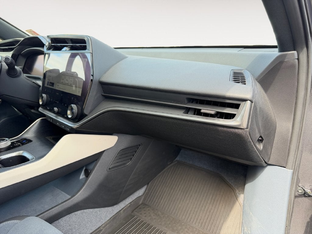2023 Lexus RZ 450e Luxury