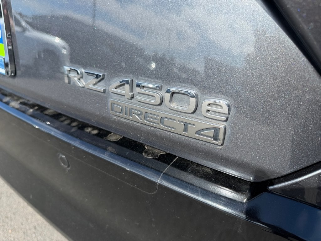2023 Lexus RZ 450e Luxury