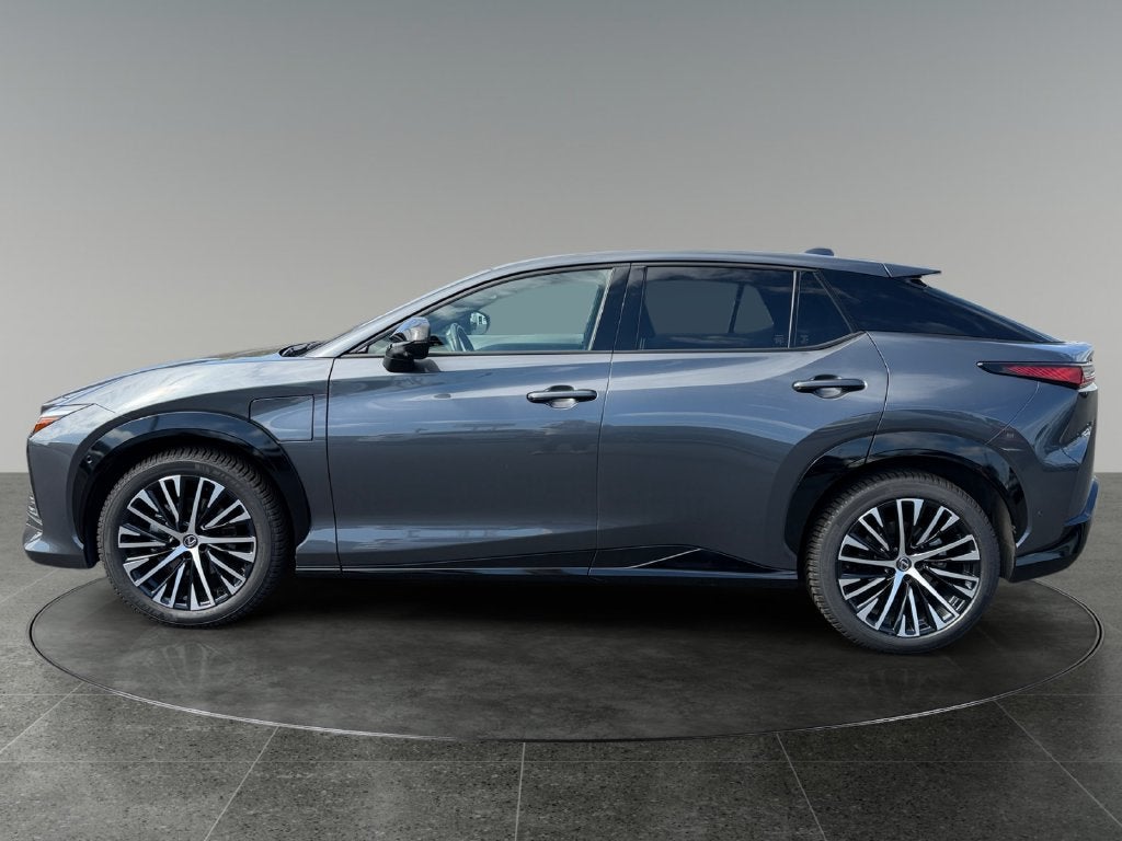 2023 Lexus RZ 450e Luxury