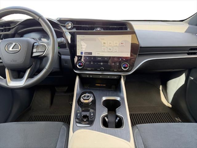 2023 Lexus RZ 450e Luxury