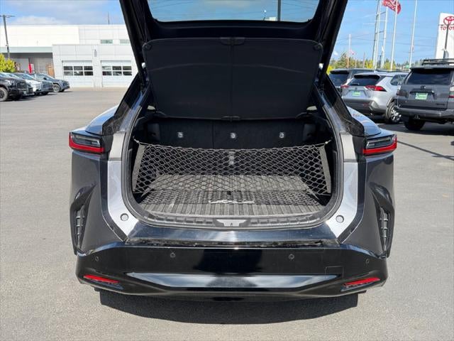 2023 Lexus RZ 450e Luxury