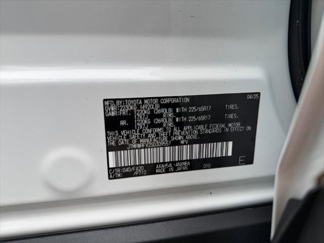 2025 Toyota RAV4 Hybrid XLE