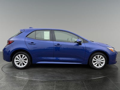 2025 Toyota Corolla Hatchback SE