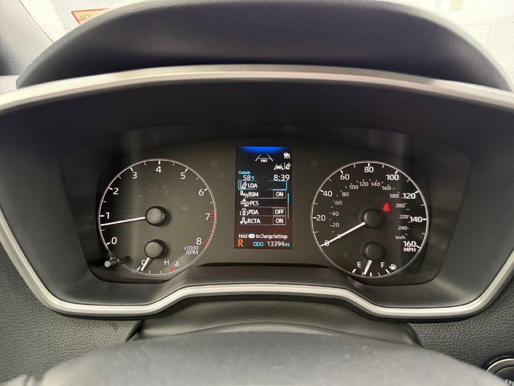 2025 Toyota Corolla Hatchback SE
