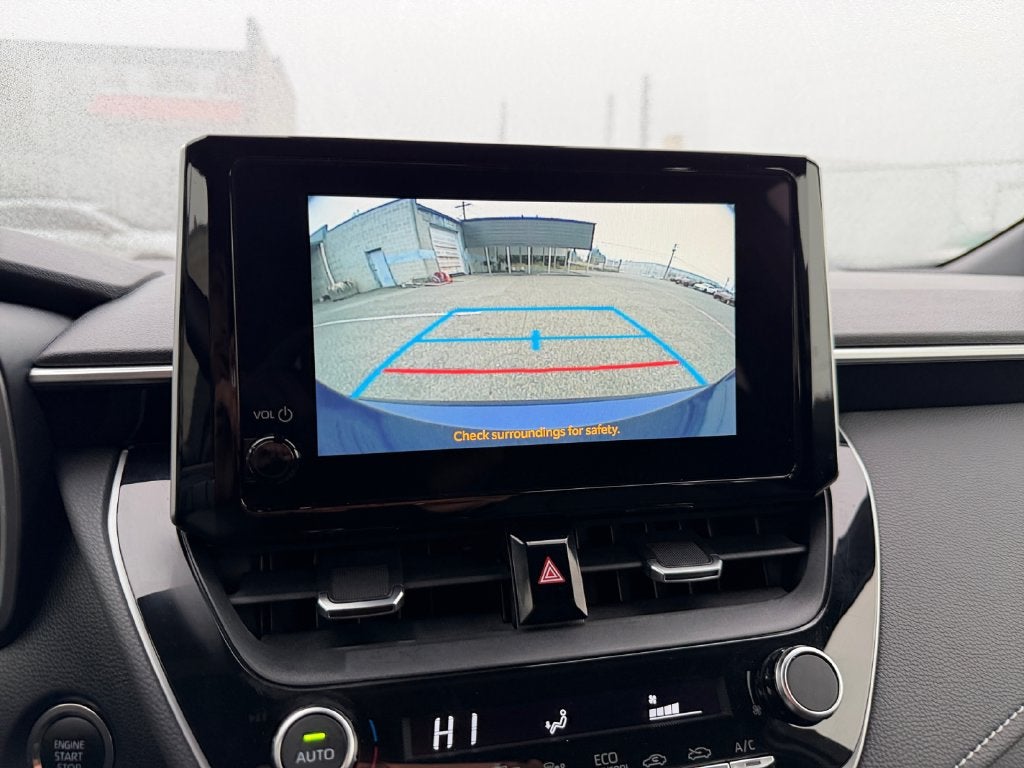 2025 Toyota Corolla Hatchback SE