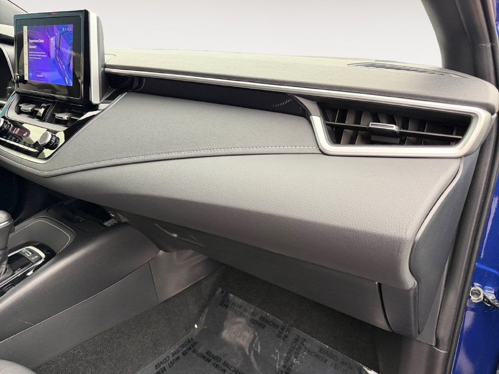 2025 Toyota Corolla Hatchback SE