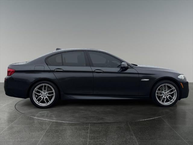 2012 BMW 5 Series 550i