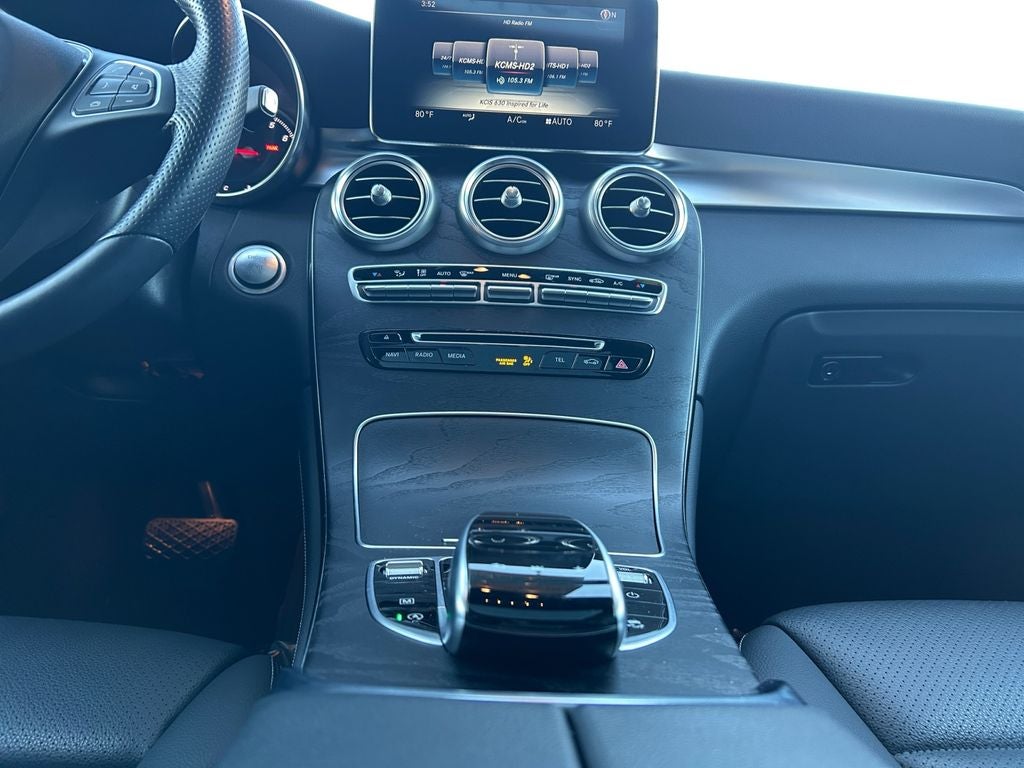 2018 Mercedes-Benz GLC GLC 300 4MATIC® CREAM PUFF