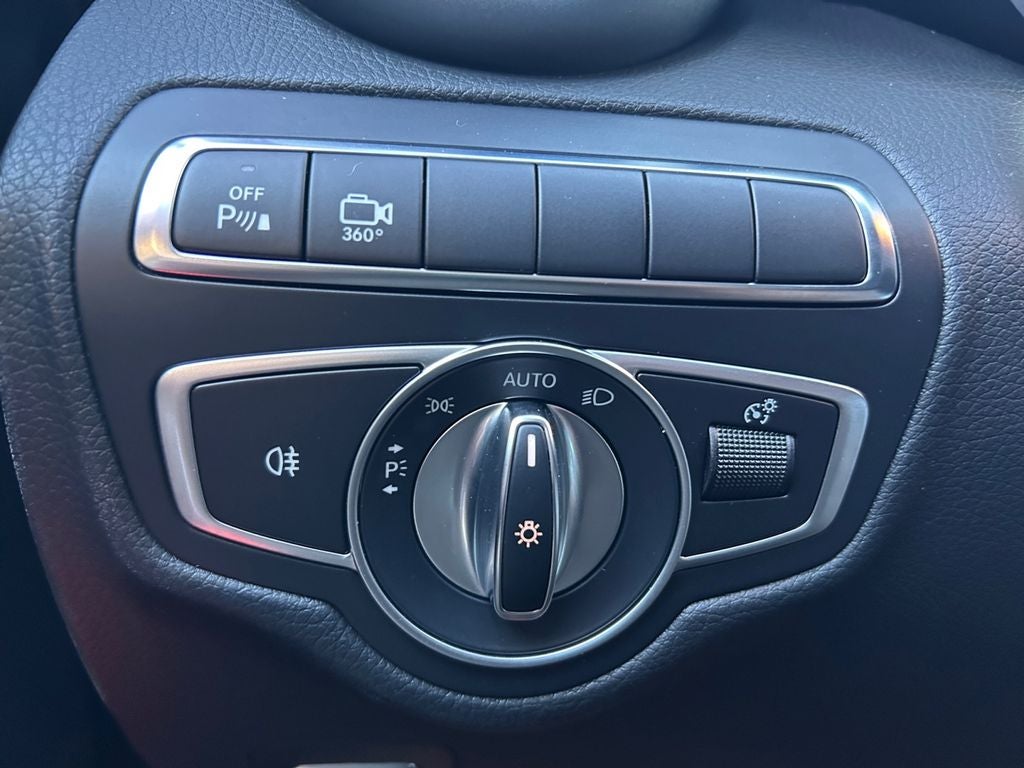 2018 Mercedes-Benz GLC GLC 300 4MATIC® CREAM PUFF