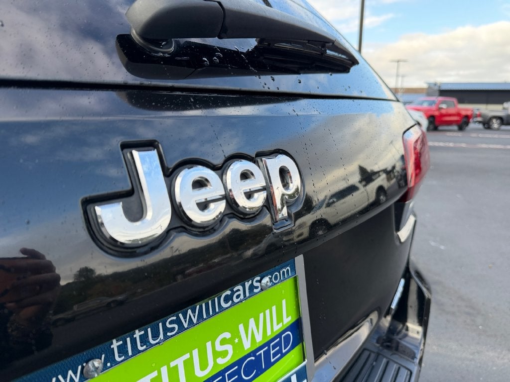 2020 Jeep Grand Cherokee Laredo