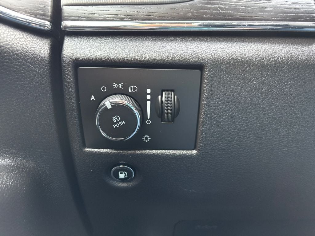 2020 Jeep Grand Cherokee Summit