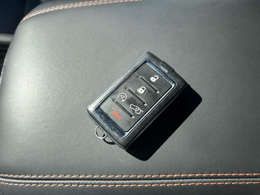 2022 Jeep Grand Cherokee Base