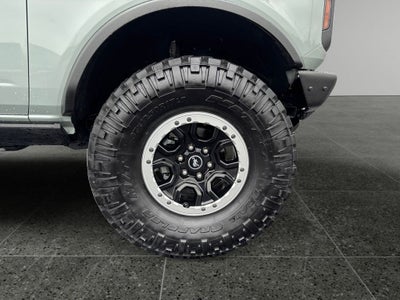 2023 Ford Bronco Badlands Lifted w/ Wheel & Tire Package