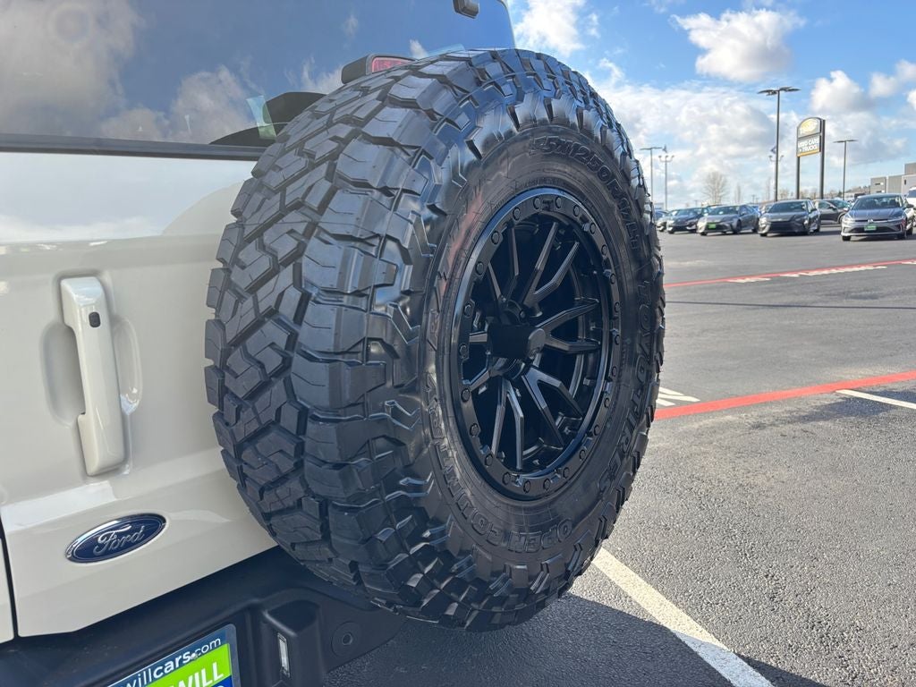 2025 Ford Bronco Outer Banks Lifted w/ Wheel & Tire Package