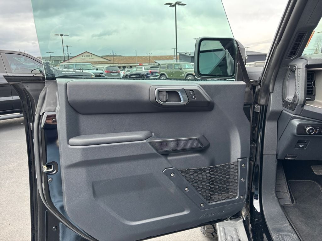 2025 Ford Bronco Outer Banks Lifted w/ Wheel & Tire Package