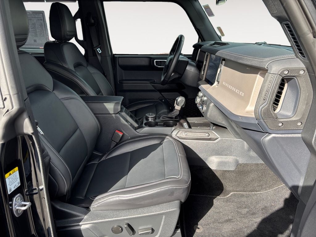 2025 Ford Bronco Outer Banks Lifted/Wheel & Tire Package