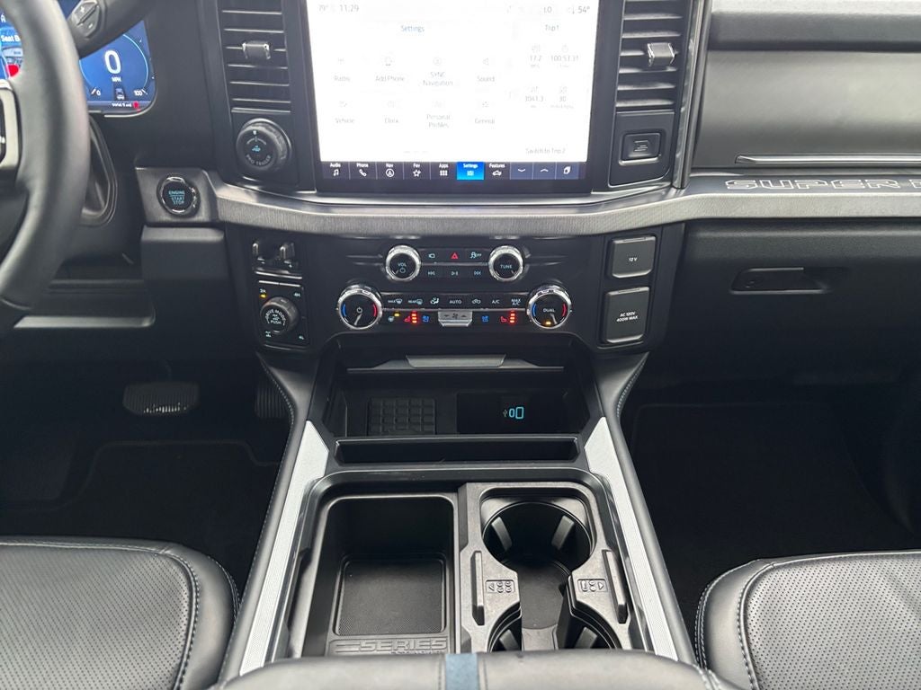 2025 Ford F-350SD Platinum