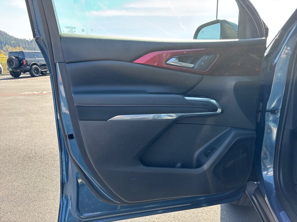 2025 Chevrolet Traverse Z71